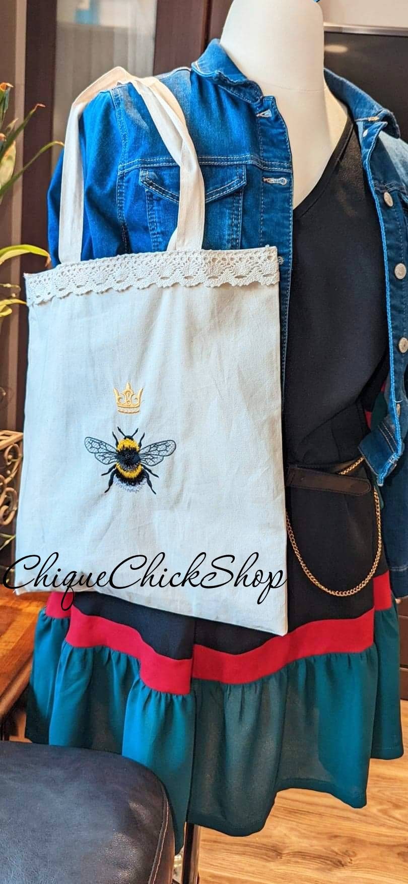 Fuzzy Bee Tote